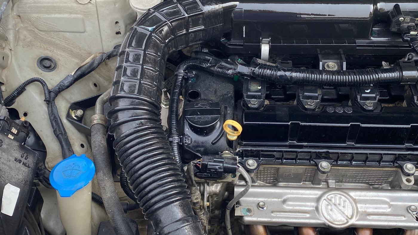 2021 Maruti Dzire ZXI AMT, Petrol, Automatic, 83,092 km, Engine View - Right
