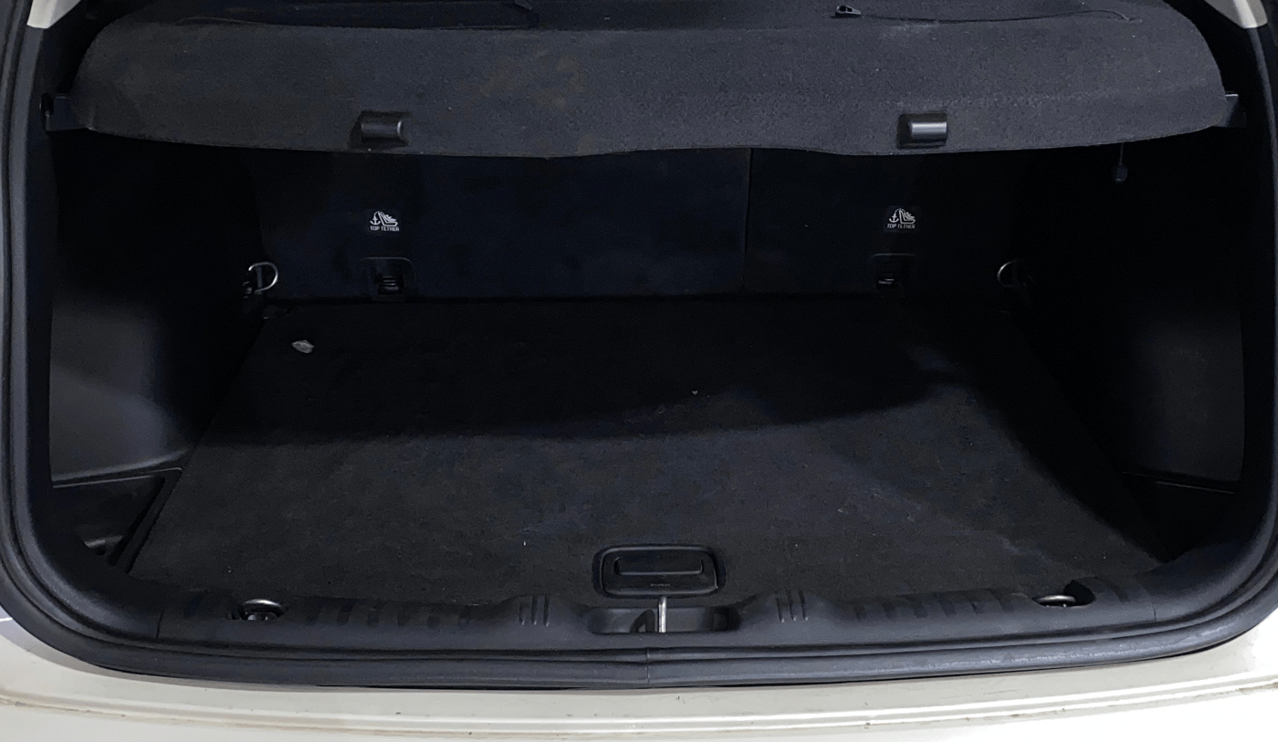 2018 Jeep Compass LIMITED PLUS PETROL AT, Petrol, Automatic, 43,487 km, Boot Inside