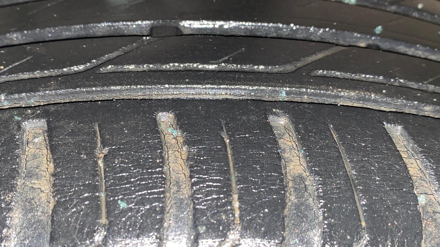 2018 Jeep Compass LIMITED PLUS PETROL AT, Petrol, Automatic, 43,487 km, Right Rear Tyre Tread
