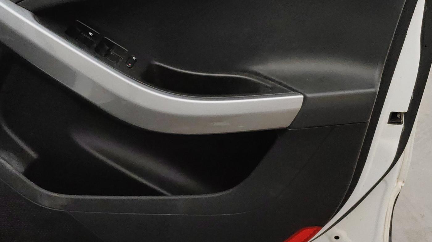 2022 Tata NEXON XM PETROL, Petrol, Manual, 58,243 km, Driver Side Door Panels Control