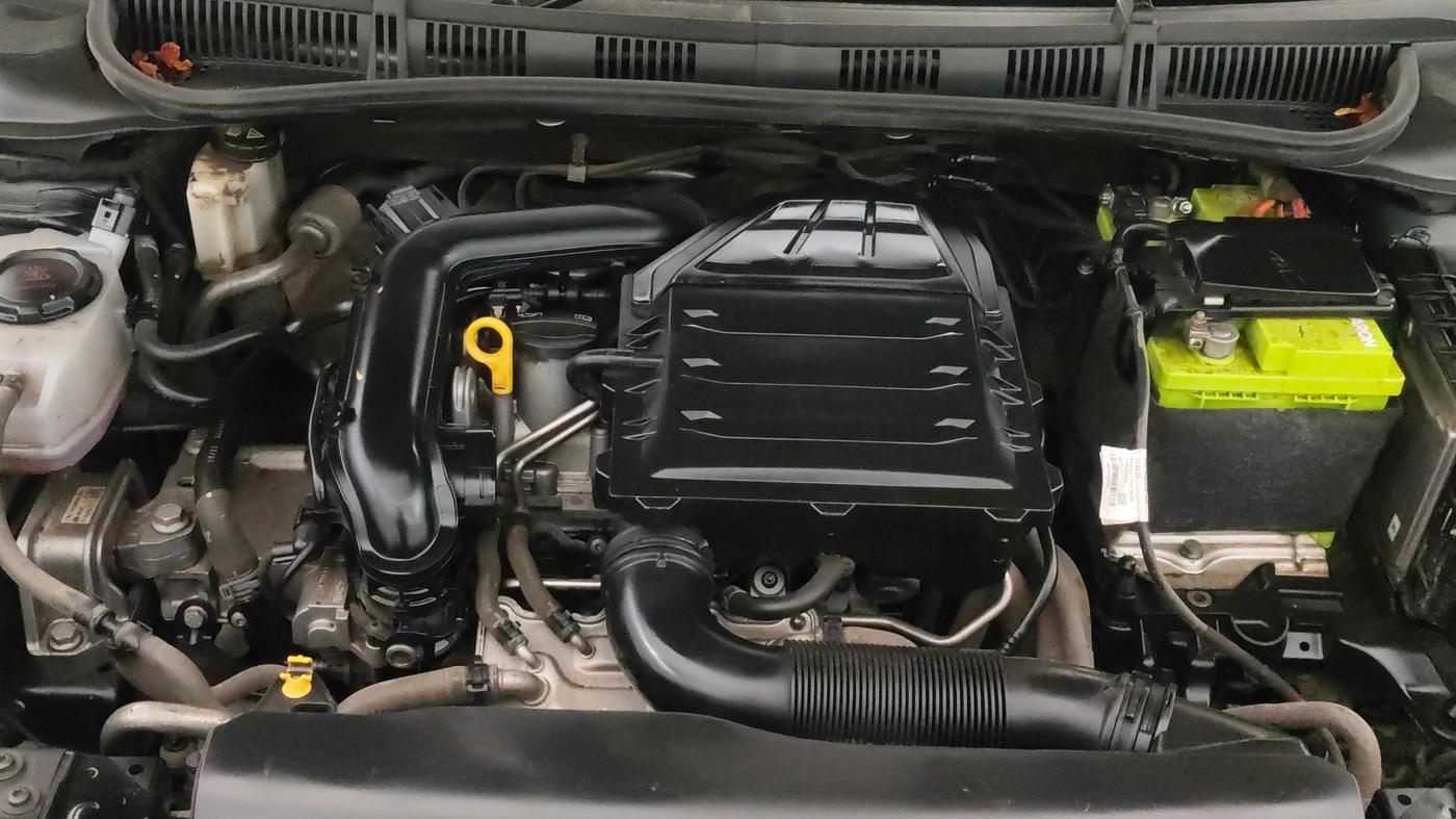 2022 Volkswagen VIRTUS HIGHLINE TSI 1.0 MT, Petrol, Manual, 60,002 km, Engine View