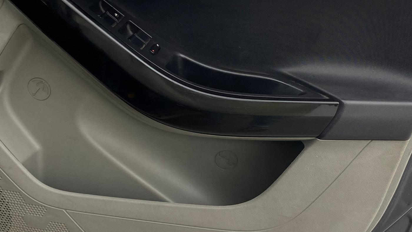 2019 Tata NEXON XM DIESEL, Diesel, Manual, 47,491 km, Driver Side Door Panels Control