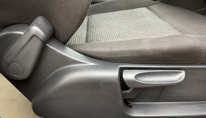2018 Volkswagen Polo Trendline 1.0 L Petrol, Petrol, Manual, 35,882 km, Driver Side Adjustment Panel