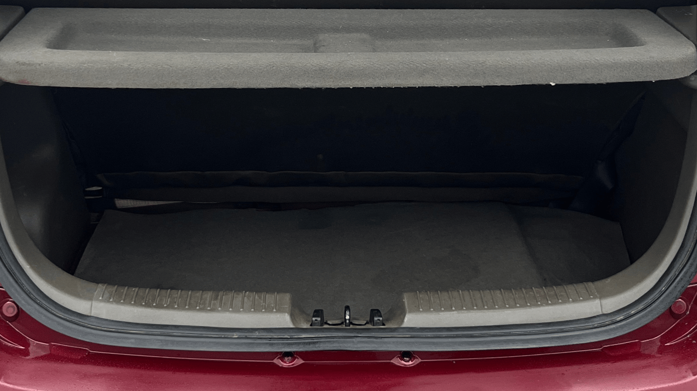 2016 Hyundai i10 SPORTZ 1.1, Petrol, Manual, 32,489 km, Boot Inside