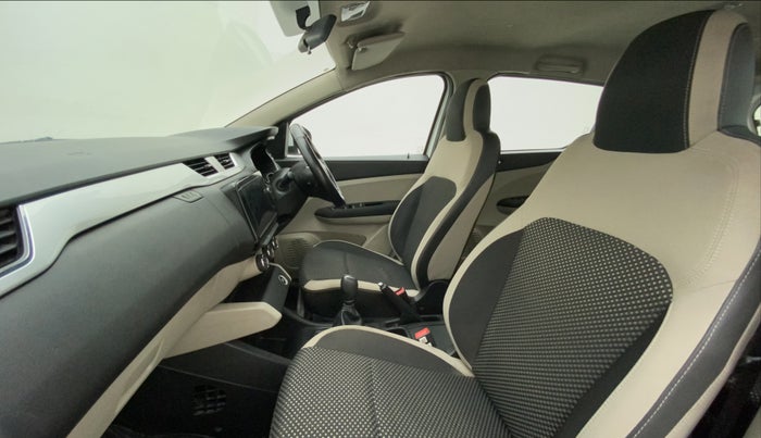 2020 Renault TRIBER RXZ AMT, Petrol, Automatic, 42,063 km, Right Side Front Door Cabin