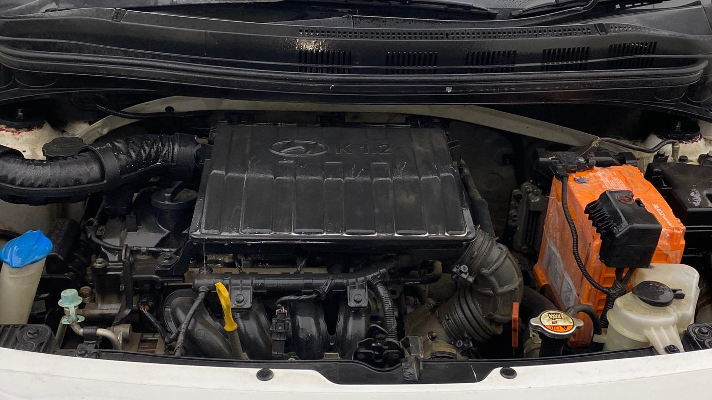 2017 Hyundai Grand i10 SPORTZ (O) AT 1.2 KAPPA VTVT, Petrol, Automatic, 84,158 km, Engine View