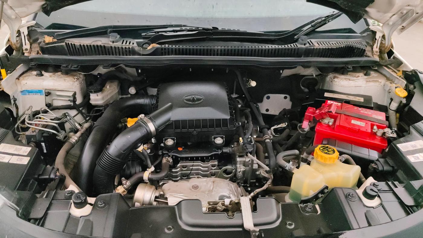 2022 Tata NEXON XZA PLUS (O) PETROL, Petrol, Automatic, 35,821 km, Engine View