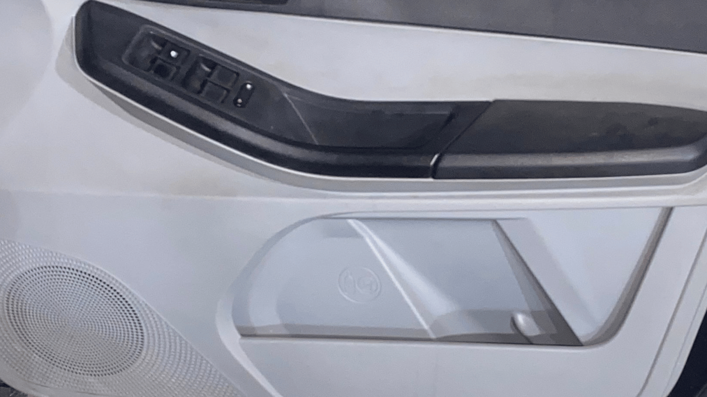 2021 Tata Tiago XT (O) PETROL, Petrol, Manual, 41,843 km, Driver Side Door Panels Control