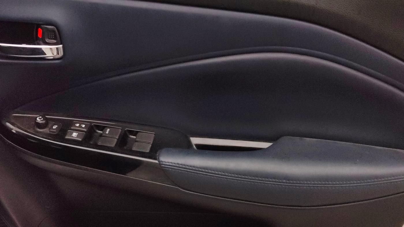 2022 Maruti Baleno ALPHA 1.2 AGS, Petrol, Automatic, 21,488 km, Driver Side Door Panels Control