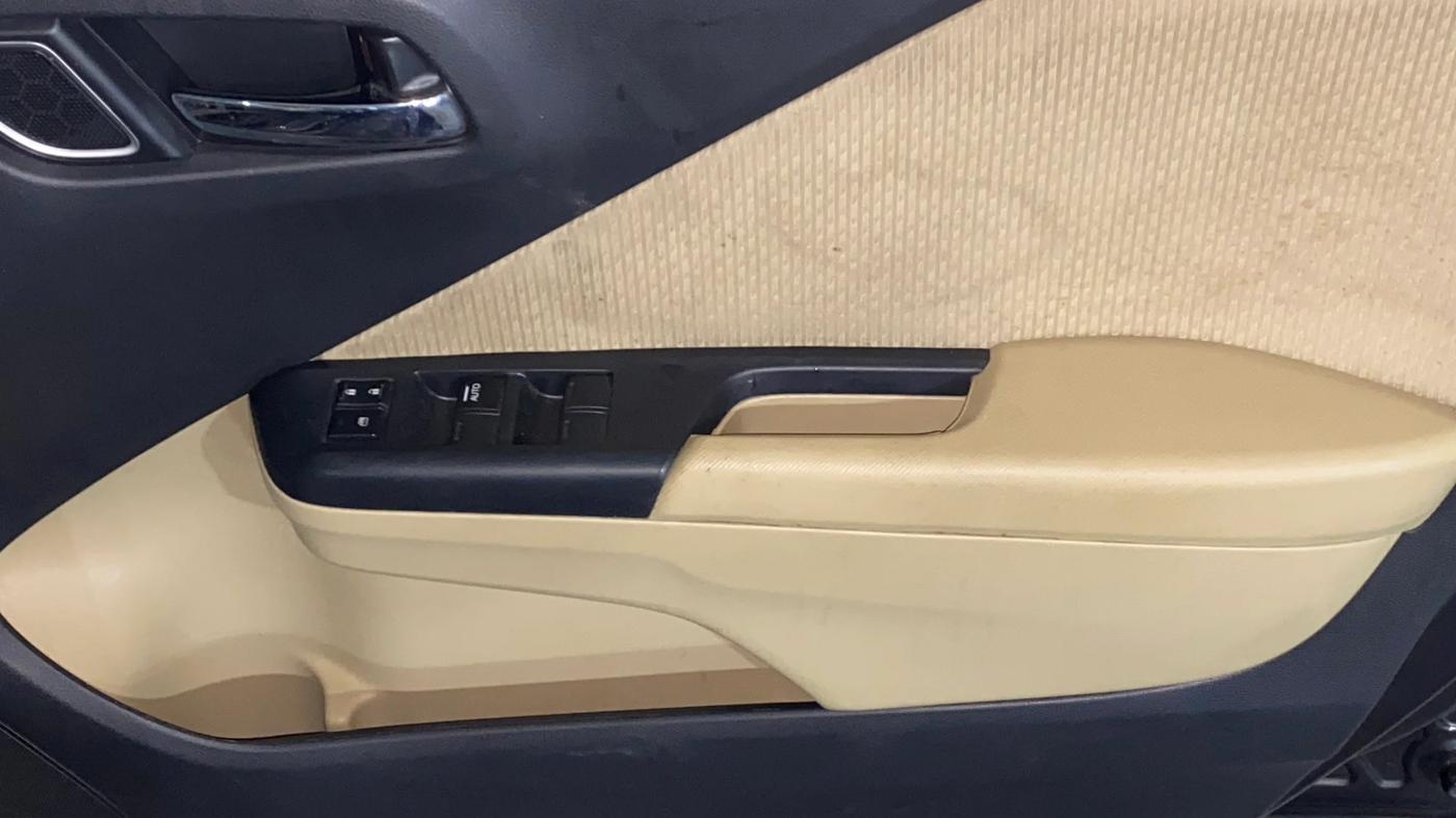 2019 Honda City 1.5L I-VTEC VX, Petrol, Manual, 19,484 km, Driver Side Door Panels Control