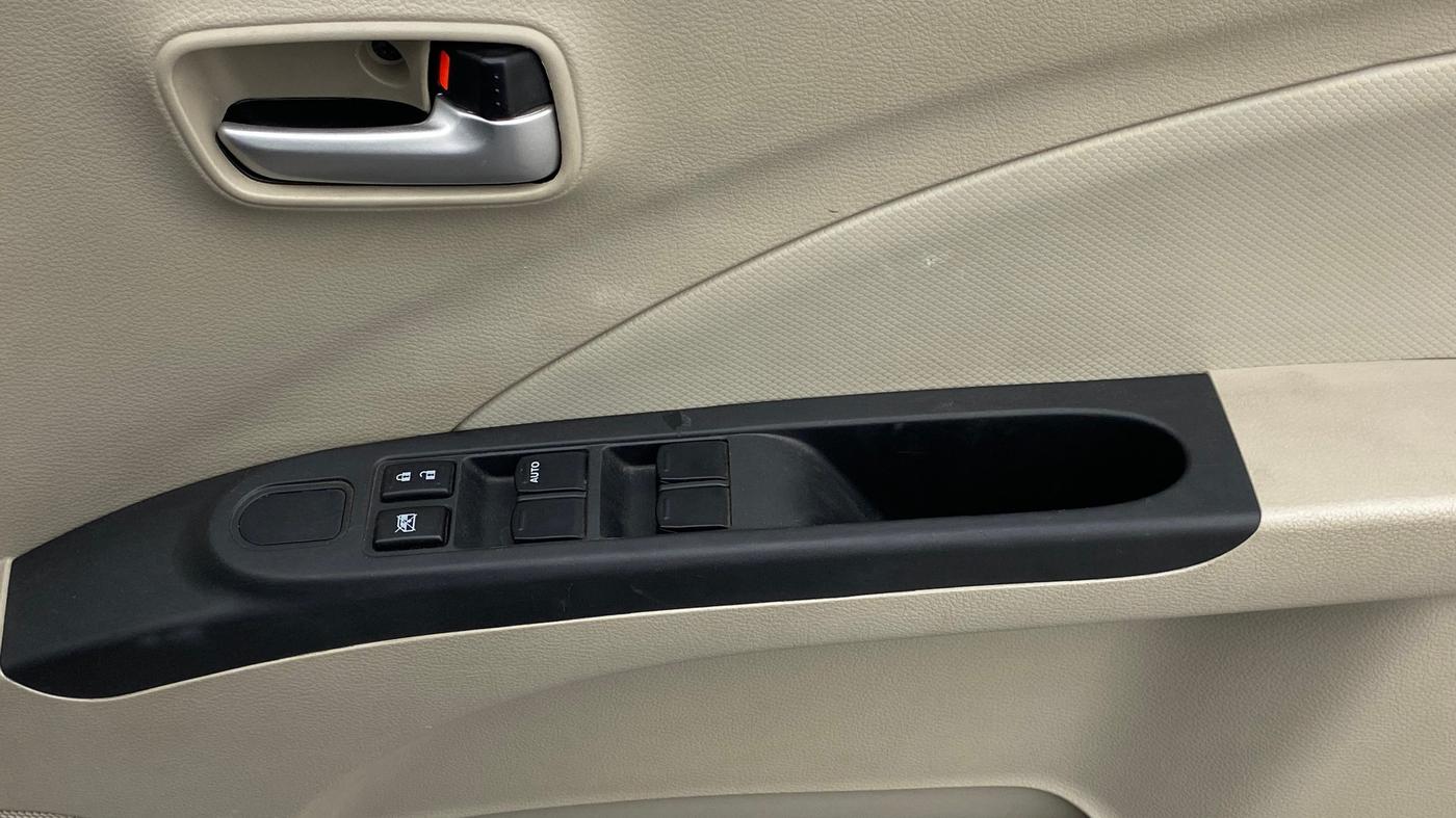 2020 Maruti Celerio VXI AMT (O), Petrol, Automatic, 43,748 km, Driver Side Door Panels Control