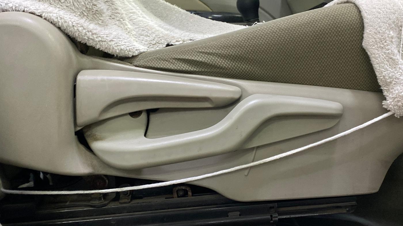 2014 Toyota Etios VX, Petrol, Manual, 1,42,143 km, Driver Side Adjustment Panel