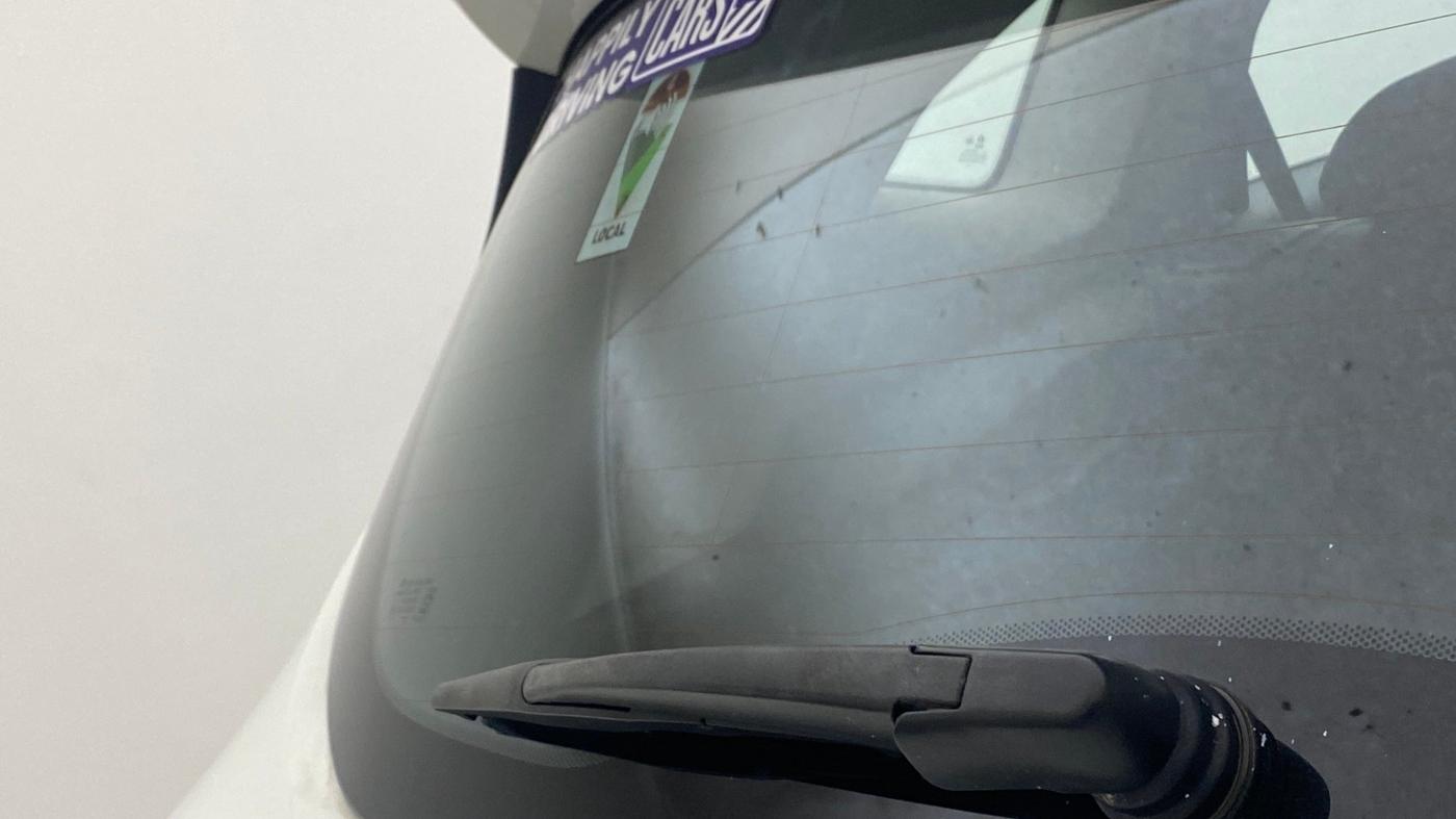 2020 Tata Harrier XZA PLUS 2.0L, Diesel, Automatic, 1,02,173 km, Rear Wiper