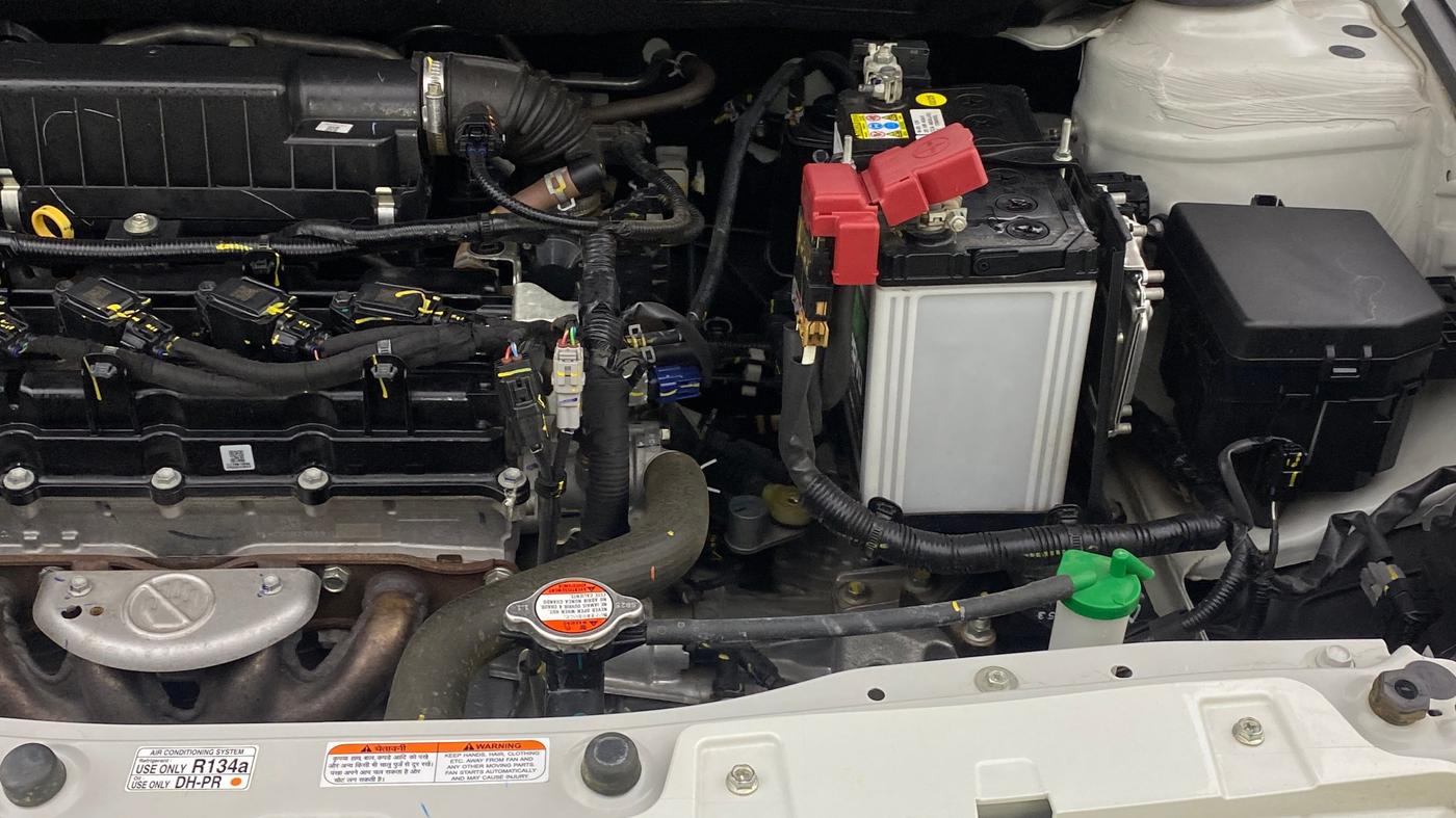 2025 Maruti Ciaz ALPHA 1.5 SHVS PETROL, Petrol, Manual, 9,785 km, Engine View - Left
