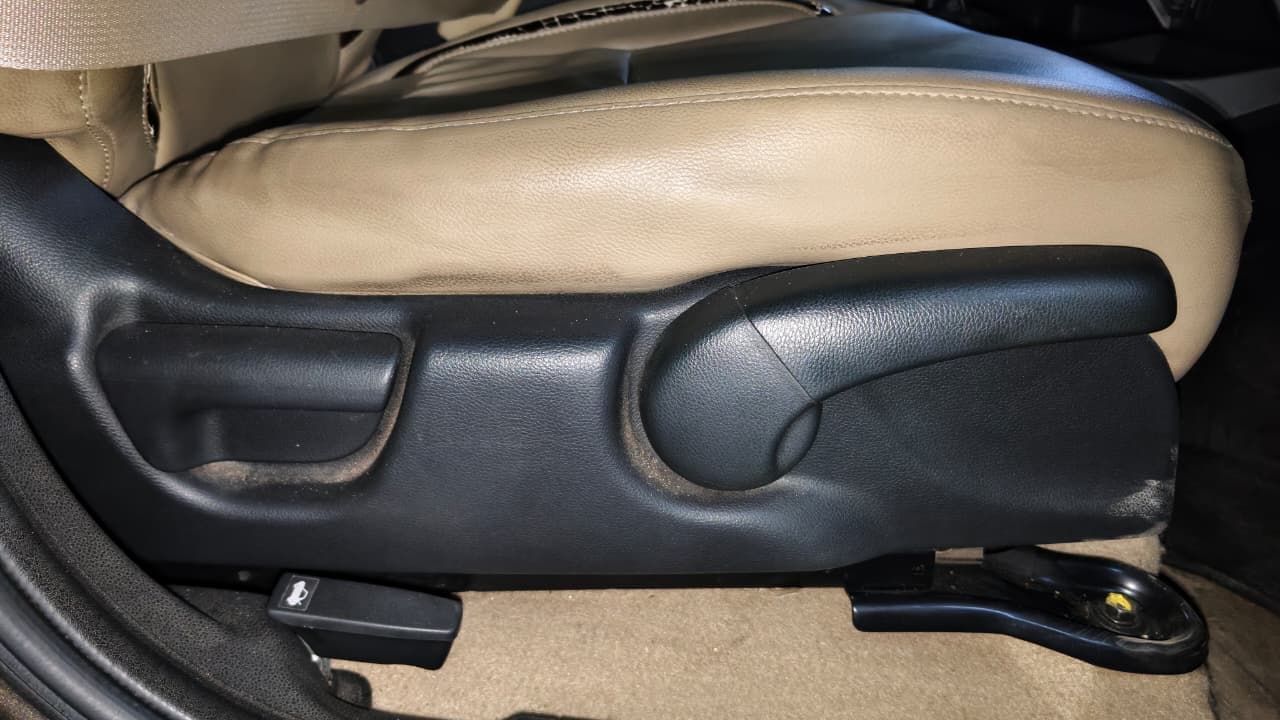 2015 Honda City 1.5L I-VTEC SV, Petrol, Manual, 49,050 km, Driver Side Adjustment Panel