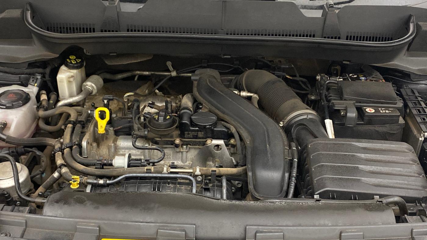 2025 Volkswagen TAIGUN  GT PLUS 1.5 TSI MT, Petrol, Manual, 42,439 km, Engine View