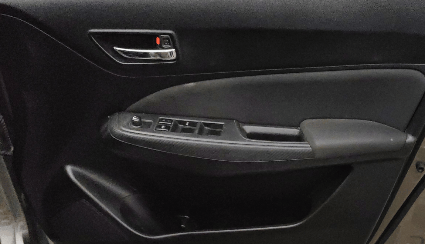 2018 Maruti Swift VXI AMT, Petrol, Automatic, 46,754 km, Driver Side Door Panels Control