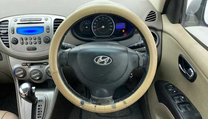 2011 Hyundai i10 SPORTZ 1.2 AT, Petrol, Automatic, 61,609 km, Steering Wheel Close Up