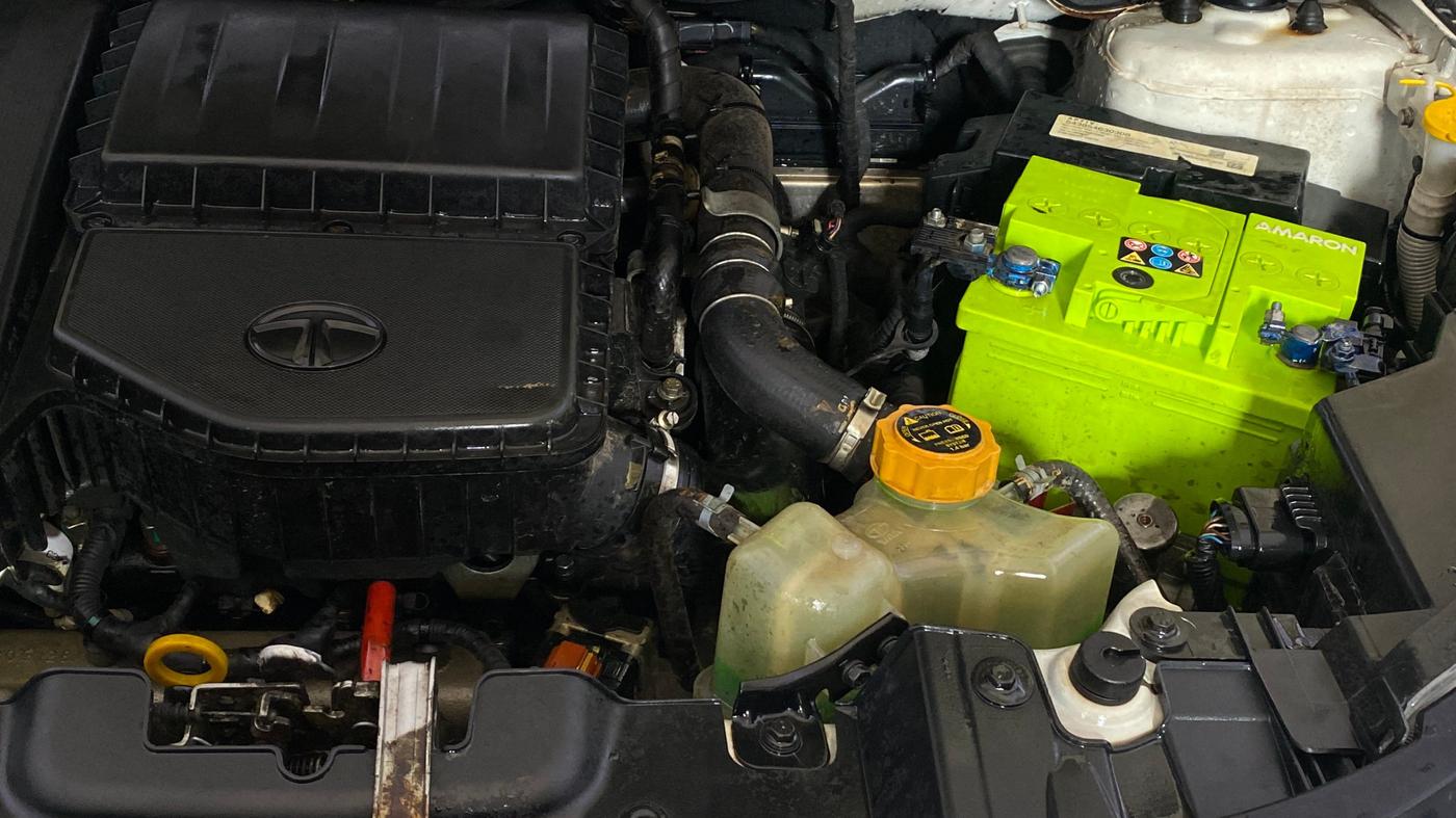 2021 Tata NEXON XZA PLUS SUNROOF DIESEL, Diesel, Automatic, 52,702 km, Engine View - Left
