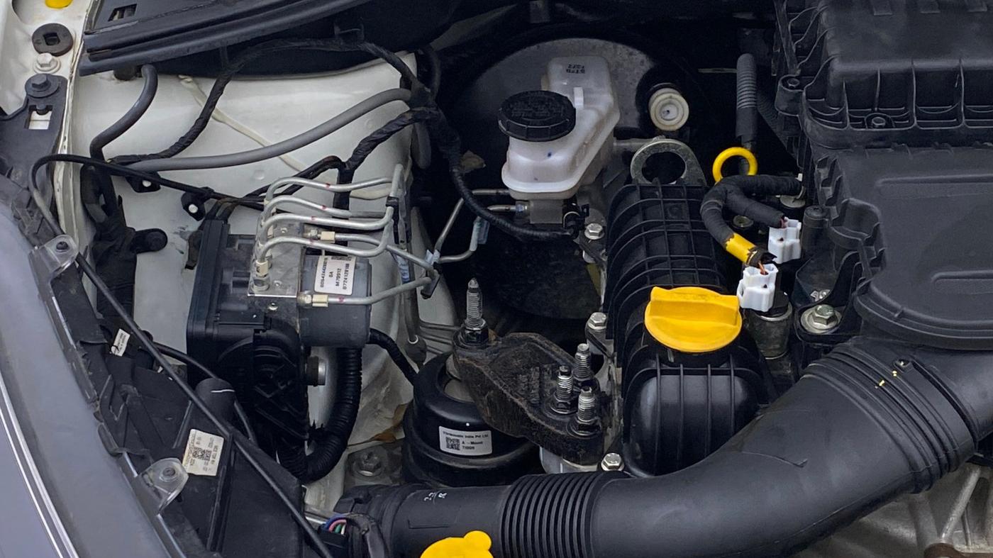 2024 Tata Tiago XZA PLUS PETROL, Petrol, Automatic, 14,540 km, Engine View - Right