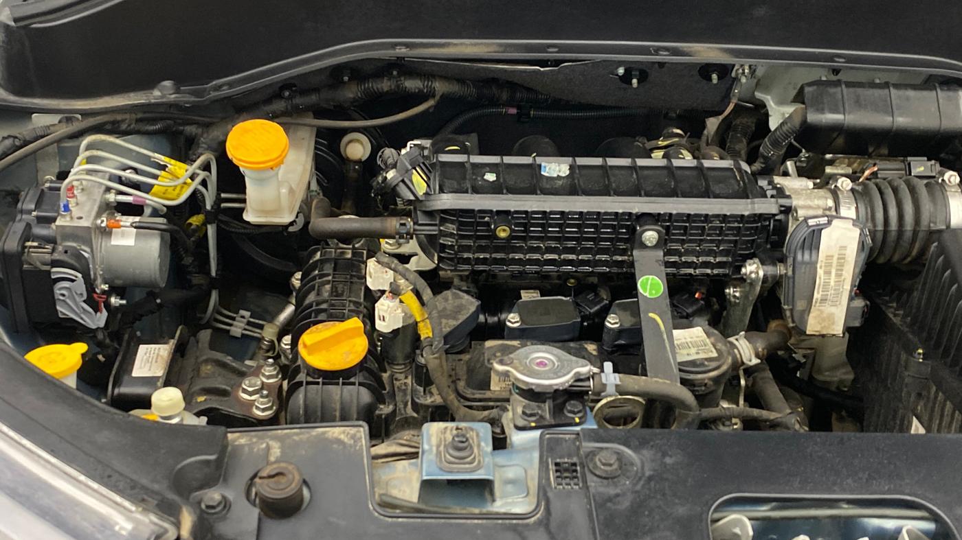 2025 Tata PUNCH Adventure Plus AMT, Petrol, Automatic, 22,576 km, Engine View - Right