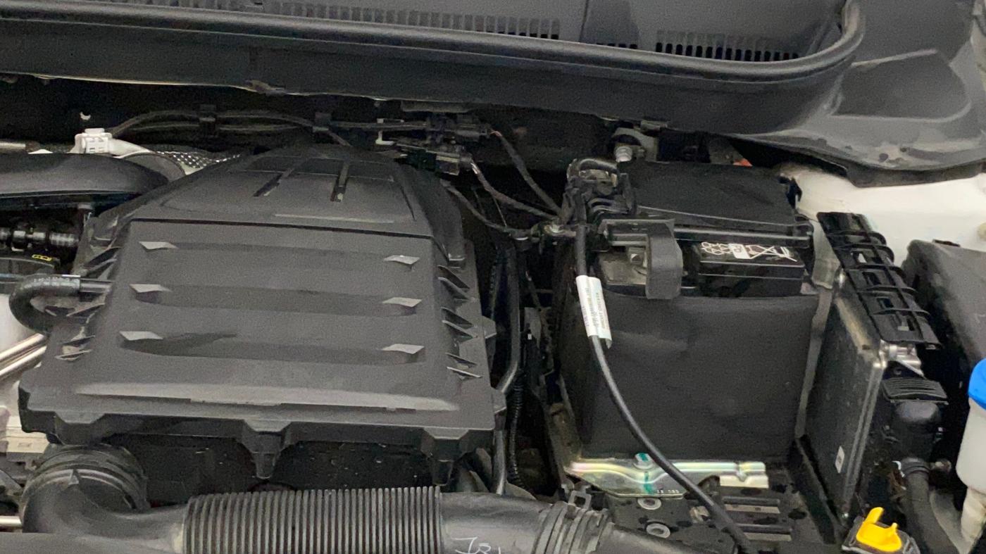 2025 Skoda Kylaq Signature AT, Petrol, Automatic, 6,467 km, Engine View - Left