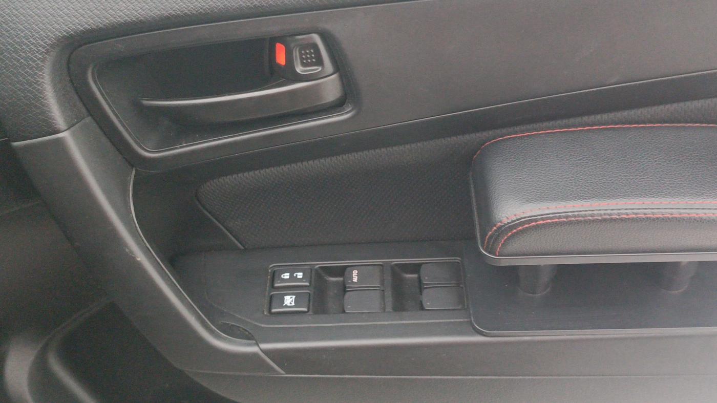 2021 Maruti Vitara Brezza VXI AT SHVS, Petrol, Automatic, 23,948 km, Driver Side Door Panels Control