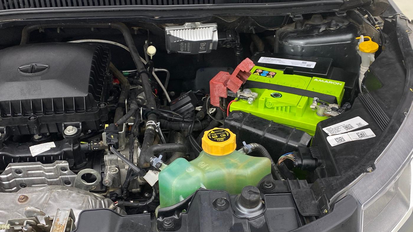 2022 Tata NEXON XZA PLUS (PREMIUM) PETROL, CNG, Automatic, 54,232 km, Engine View - Left