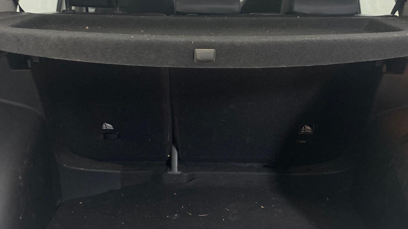 2024 Volkswagen TAIGUN TOPLINE 1.0 TSI AT, Petrol, Automatic, 19,743 km, Boot Inside