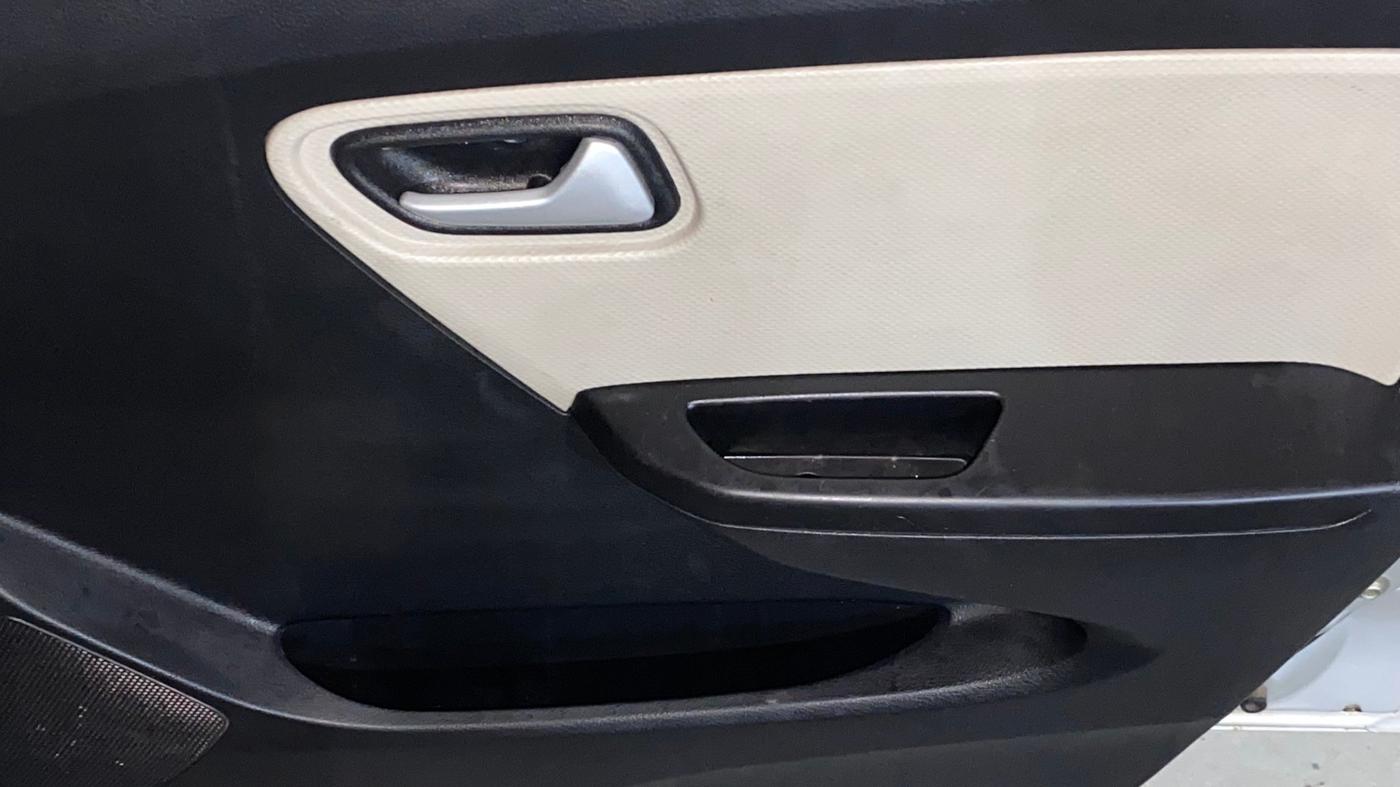 2022 Maruti Alto LXI O, Petrol, Manual, 7,845 km, Driver Side Door Panels Control