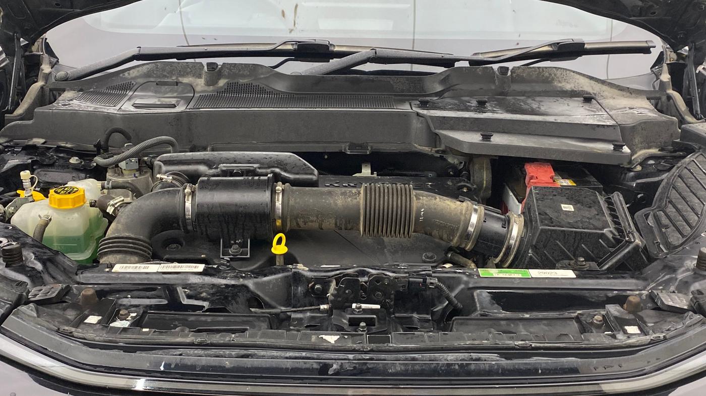 2024 Tata Safari ACCOMPLISHED DARK EDITION, Diesel, Manual, 15,890 km, Engine View