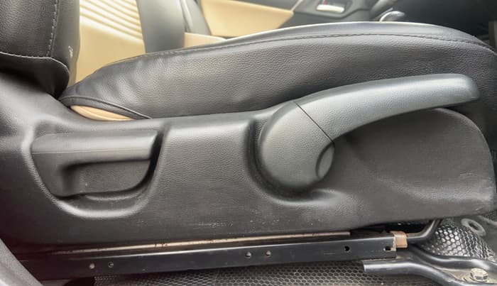 2022 Honda Jazz 1.2L I-VTEC ZX CVT, Petrol, Automatic, 38,964 km, Driver Side Adjustment Panel