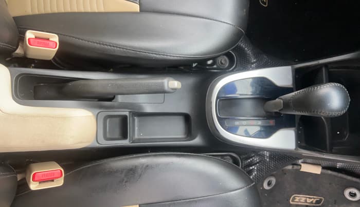 2022 Honda Jazz 1.2L I-VTEC ZX CVT, Petrol, Automatic, 38,964 km, Gear Lever
