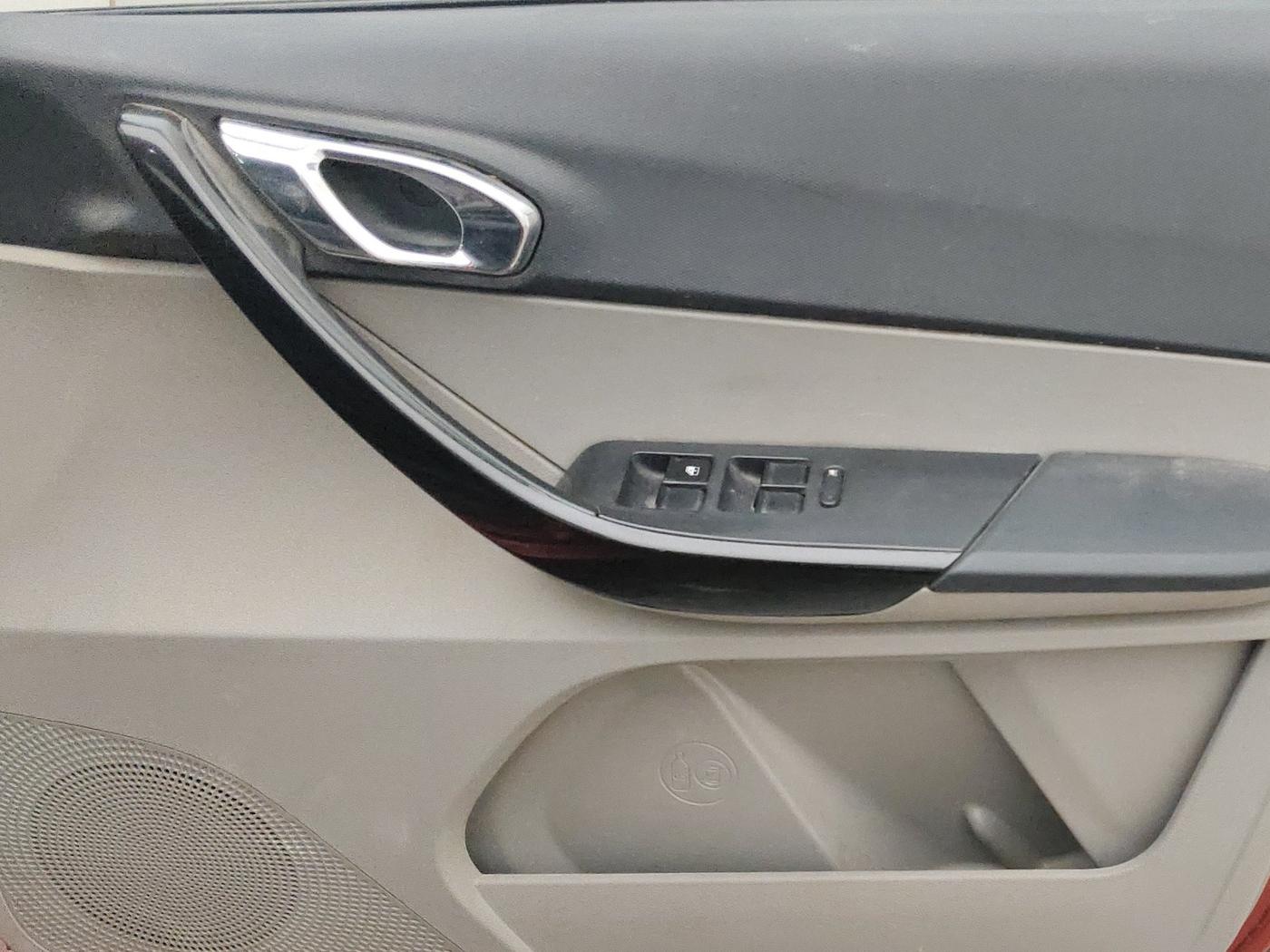 2019 Tata Tiago XZA PLUS PETROL, Petrol, Automatic, 57,497 km, Driver Side Door Panels Control