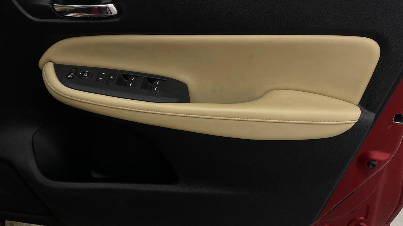 2021 Honda City 1.5L I-VTEC ZX, Petrol, Manual, 69,601 km, Driver Side Door Panels Control