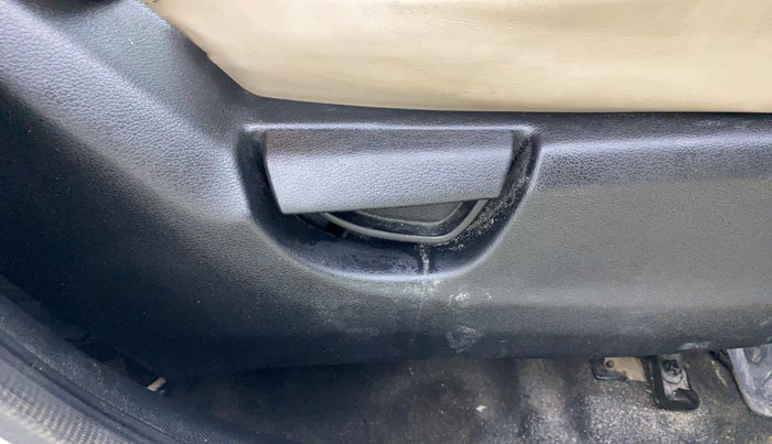 2021 Hyundai NEW SANTRO SPORTZ MT, Petrol, Manual, 58,613 km, Driver Side Adjustment Panel