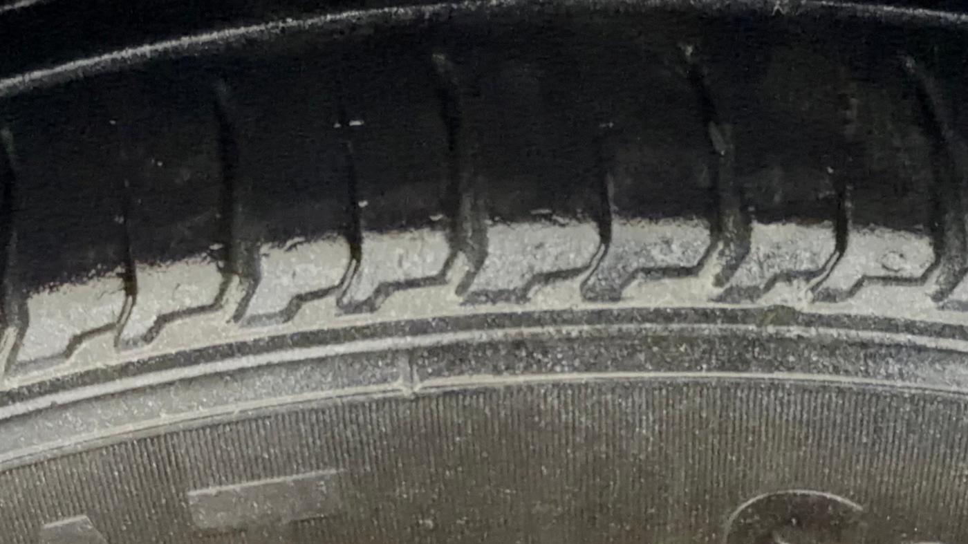 2019 Tata Tiago XZ PLUS PETROL, CNG, Manual, 80,063 km, Left Front Tyre Tread