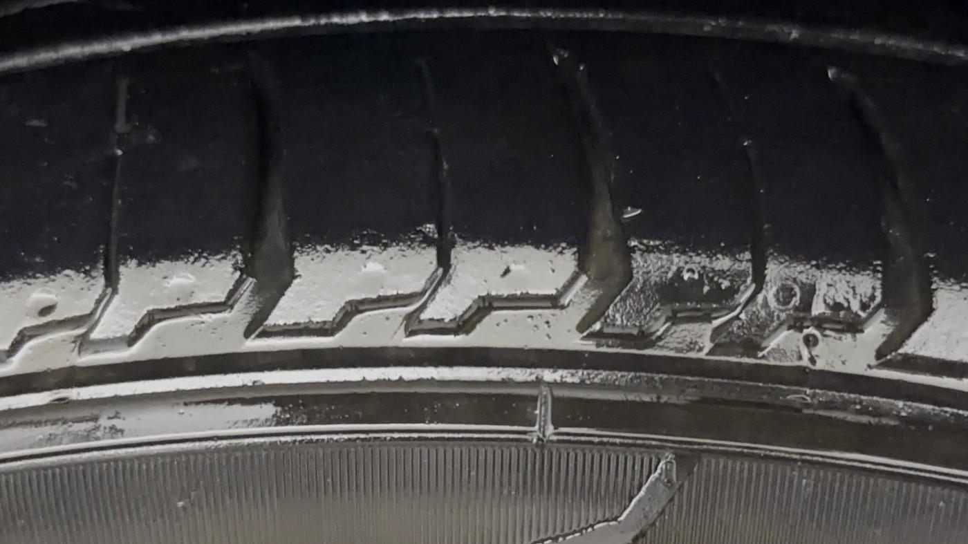 2019 Tata Tiago XZ PLUS PETROL, CNG, Manual, 80,063 km, Right Front Tyre Tread