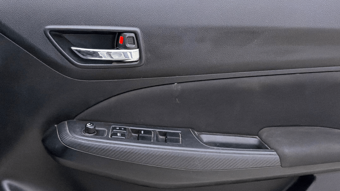2018 Maruti Swift VXI, Petrol, Manual, 13,678 km, Driver Side Door Panels Control