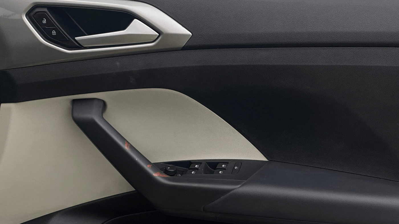 2021 Volkswagen TAIGUN GT PLUS 1.5 TSI DSG, Petrol, Automatic, 73,150 km, Driver Side Door Panels Control