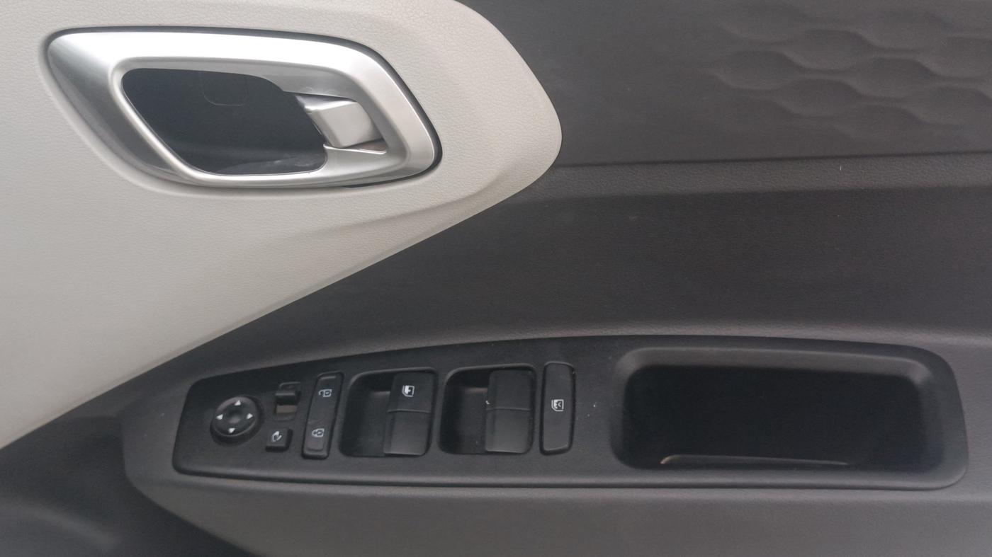 2020 Hyundai GRAND I10 NIOS SPORTZ 1.2 KAPPA VTVT, Petrol, Manual, 60,412 km, Driver Side Door Panels Control