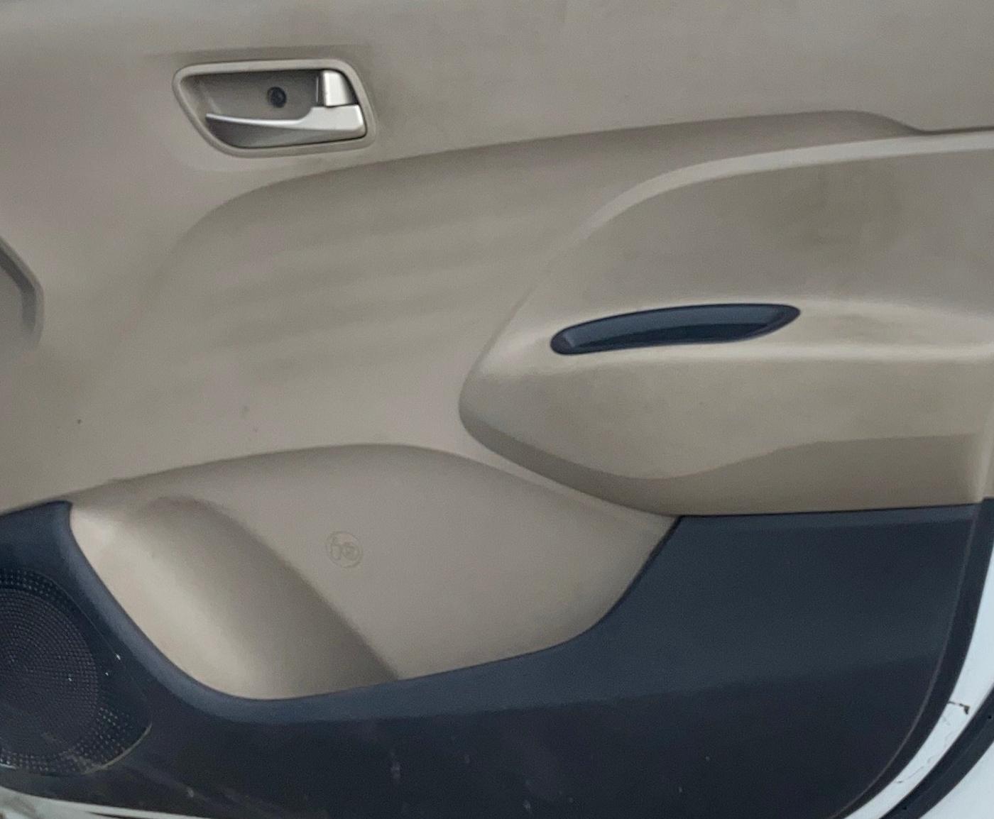 2019 Hyundai NEW SANTRO MAGNA, Petrol, Manual, 74,761 km, Driver Side Door Panels Control