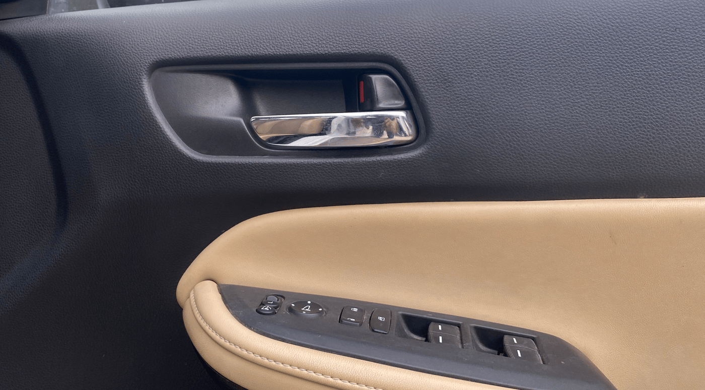 2022 Honda City 1.5L I-VTEC ZX CVT, Petrol, Automatic, 57,610 km, Driver Side Door Panels Control