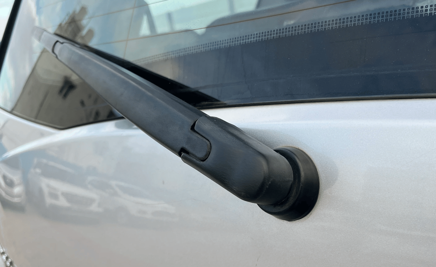 2015 Mahindra XUV500 W8, Diesel, Manual, 73,980 km, Rear Wiper