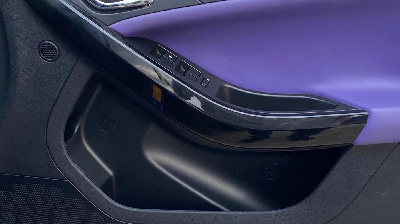 2024 Tata NEXON FEARLESS PURPLE + SUNROOF DCA DUAL TONE 1.2 PETROL, Petrol, Automatic, 15,837 km, Driver Side Door Panels Control