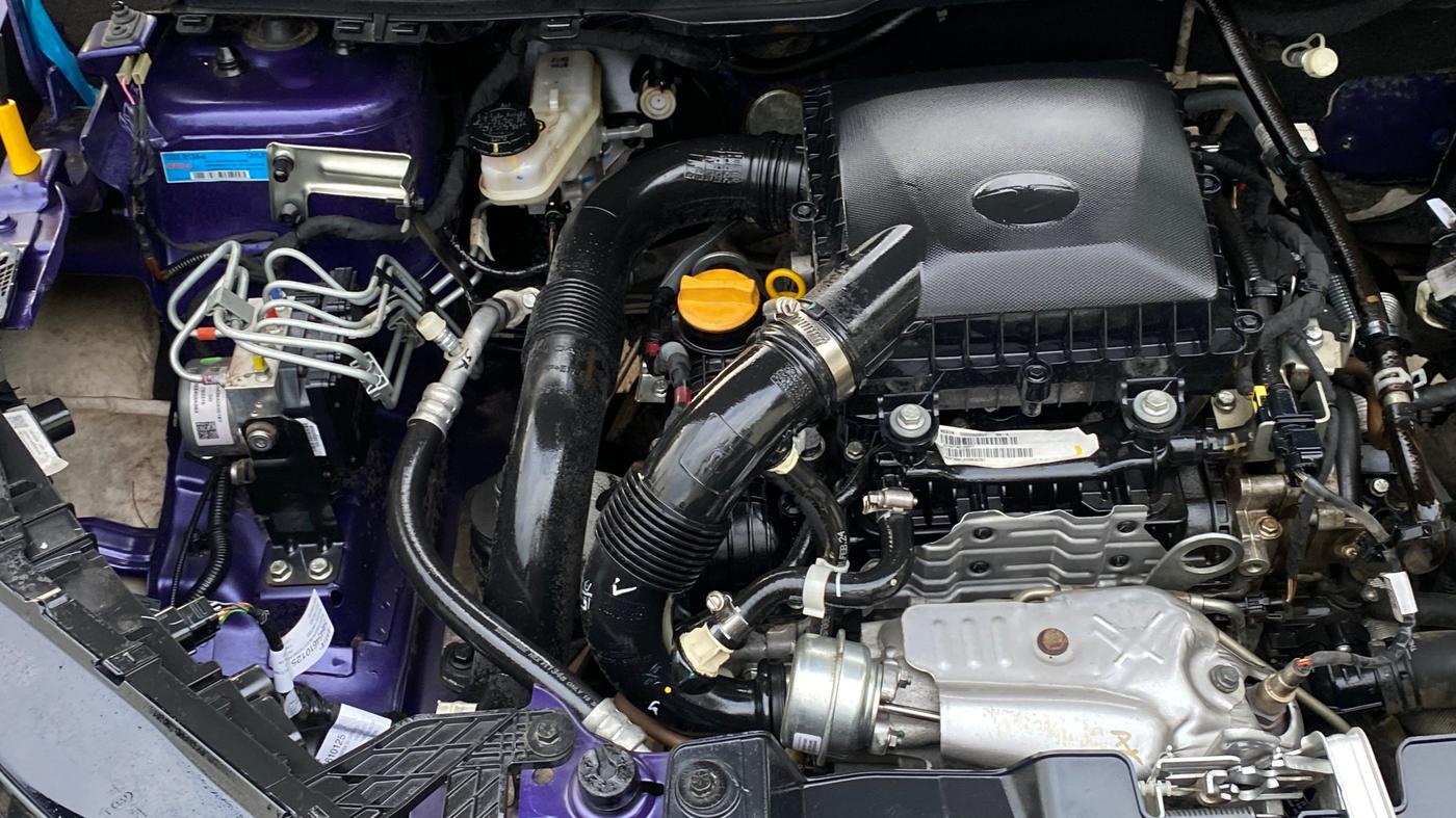 2024 Tata NEXON FEARLESS PURPLE + SUNROOF DCA DUAL TONE 1.2 PETROL, Petrol, Automatic, 15,837 km, Engine View - Right