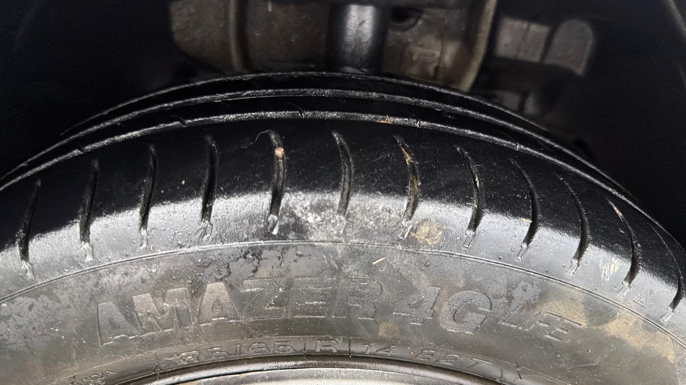 2018 Tata Tiago XT PETROL, Petrol, Manual, 84,108 km, Right Front Tyre Tread