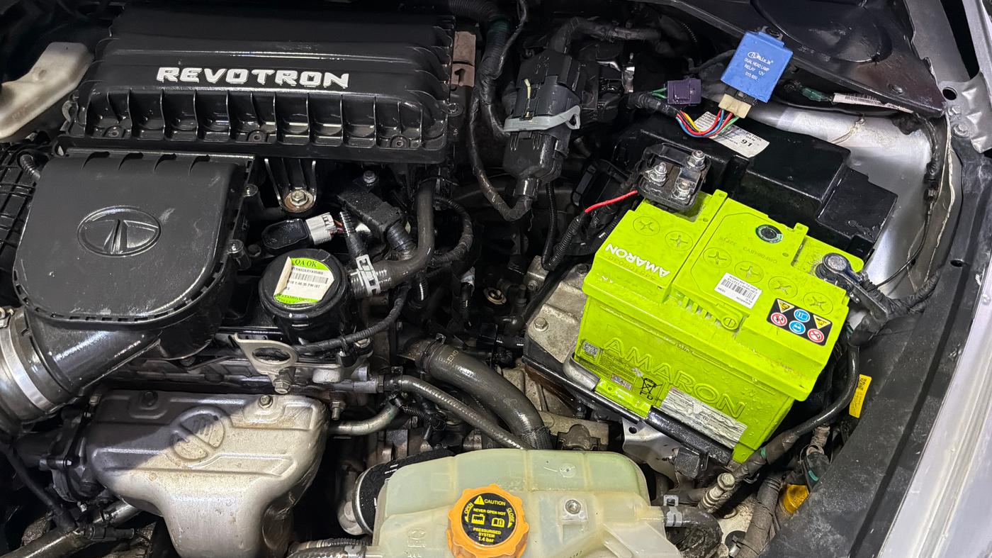 2018 Tata Tiago XT PETROL, Petrol, Manual, 84,108 km, Engine View - Left