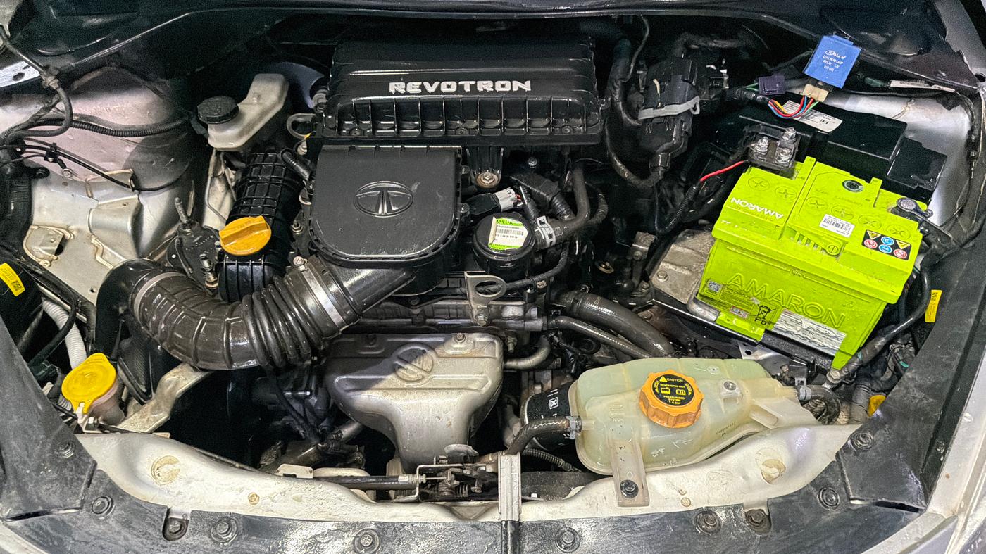 2018 Tata Tiago XT PETROL, Petrol, Manual, 84,108 km, Engine View