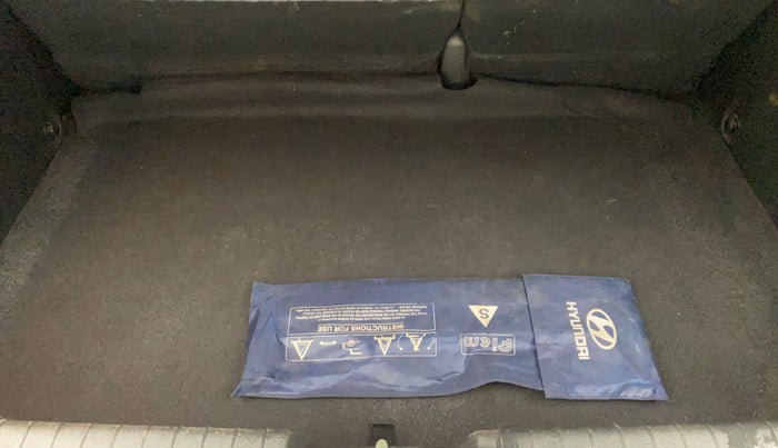 2016 Hyundai Elite i20 ASTA 1.2 (O), Petrol, Manual, 64,929 km, Boot Inside